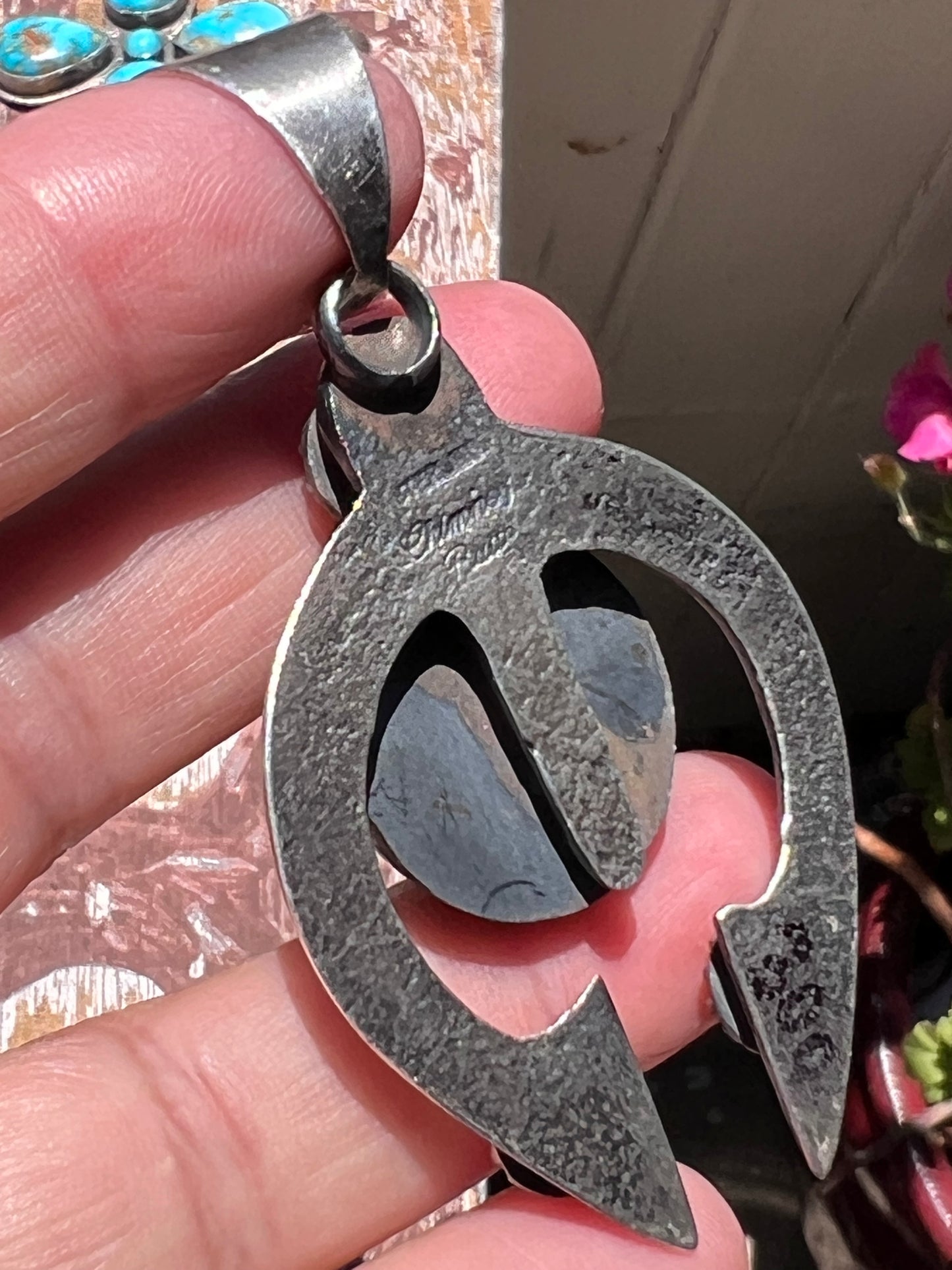 Naja Pendant