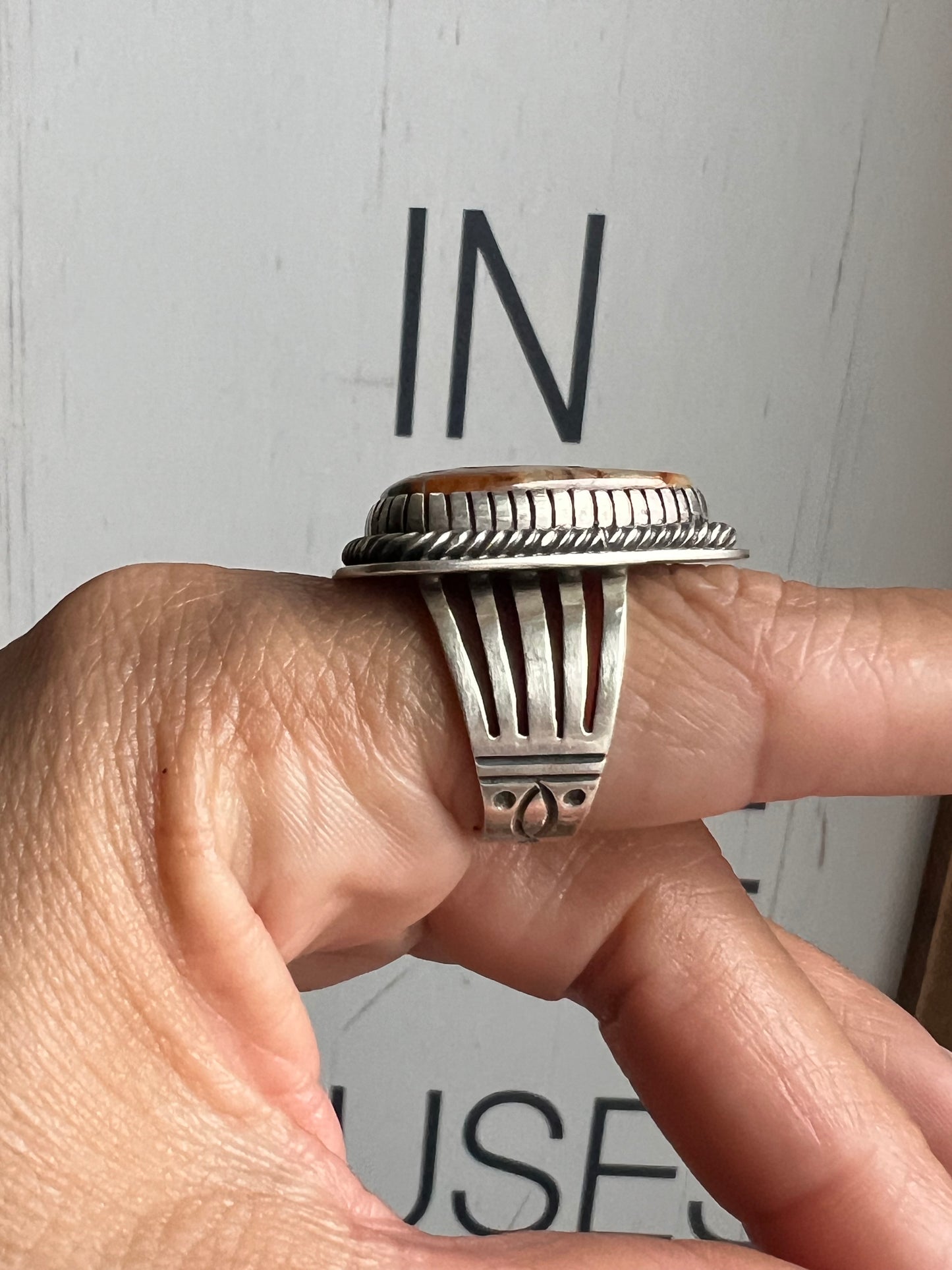 Royston Ribbon Ring