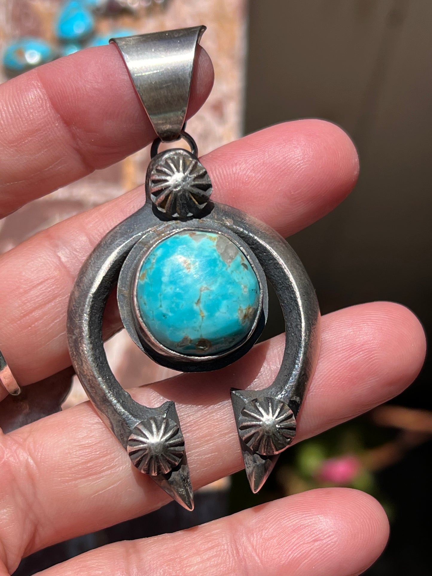 Naja Pendant