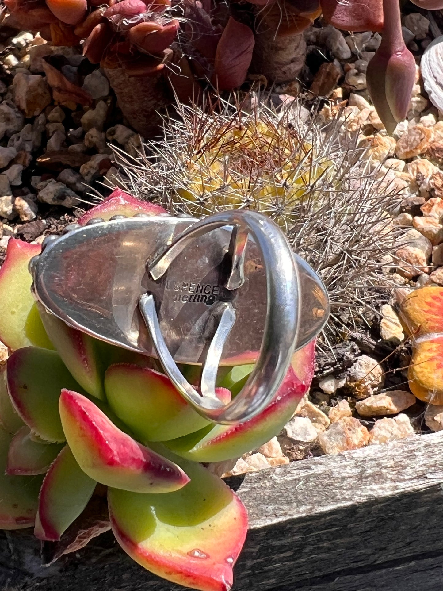 Royston Ribbon Ring