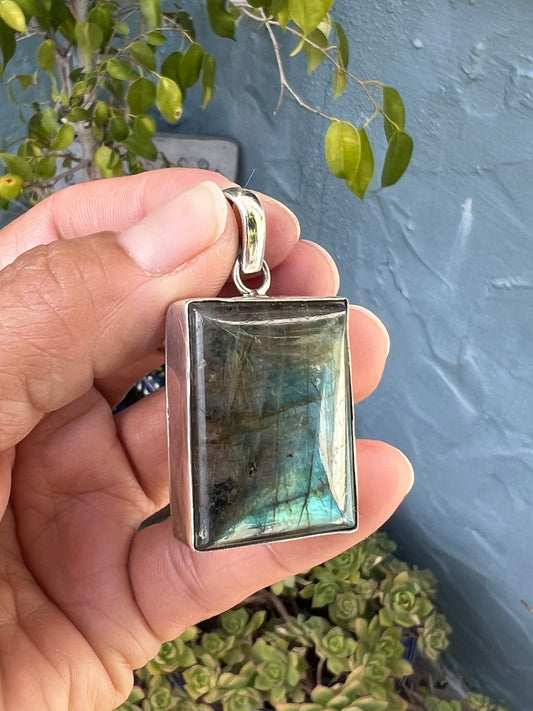 Labradorite Pendant