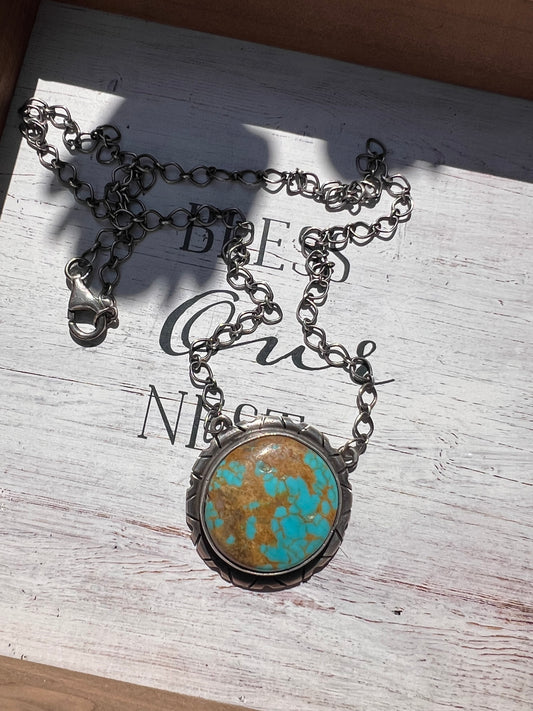 Number 8 pendant necklace