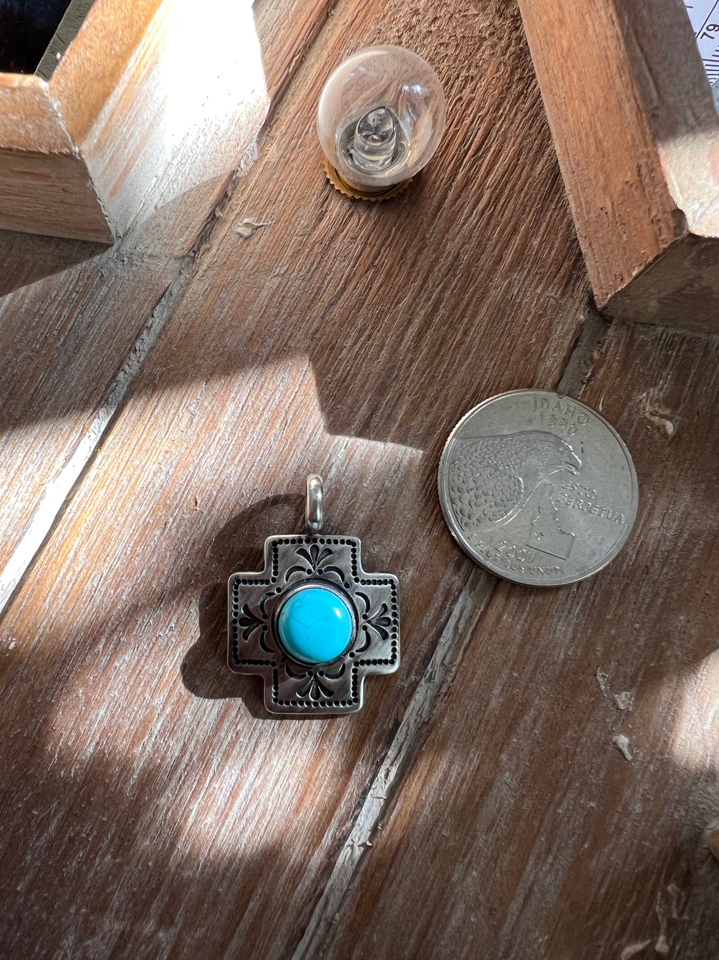Cross pendant