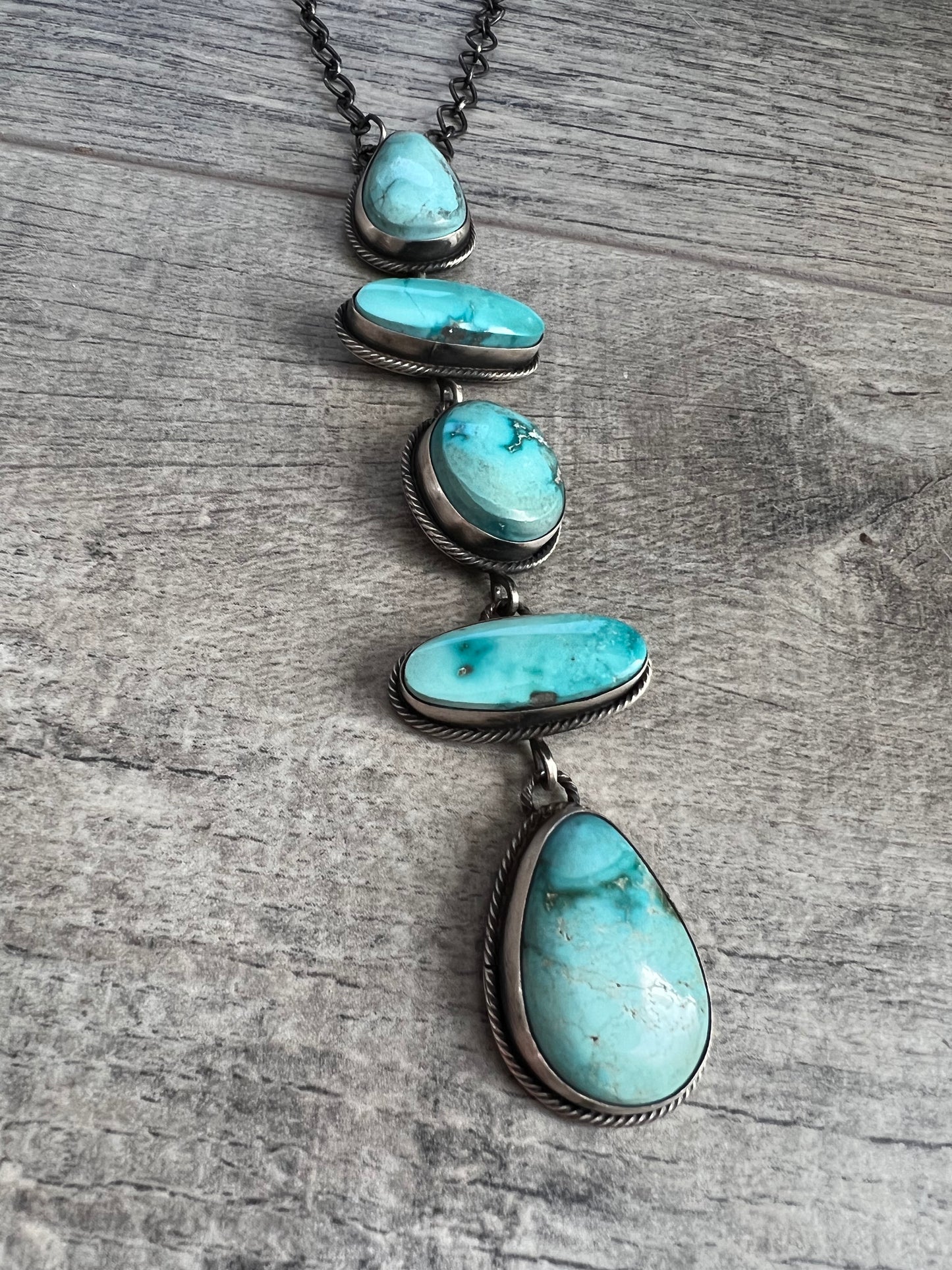 Tie necklace lariat