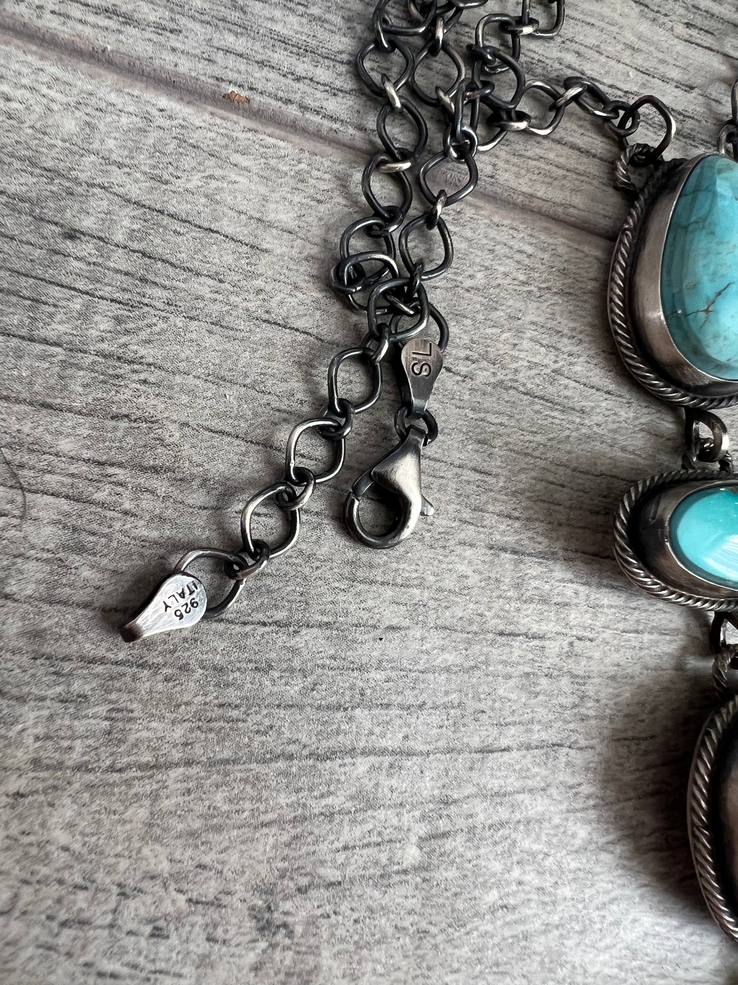 Tie necklace lariat