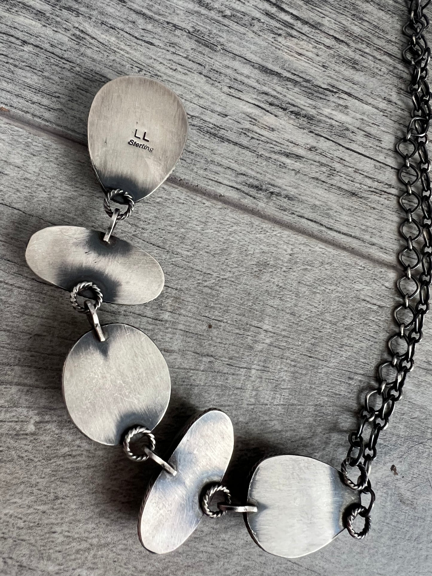 Tie necklace lariat