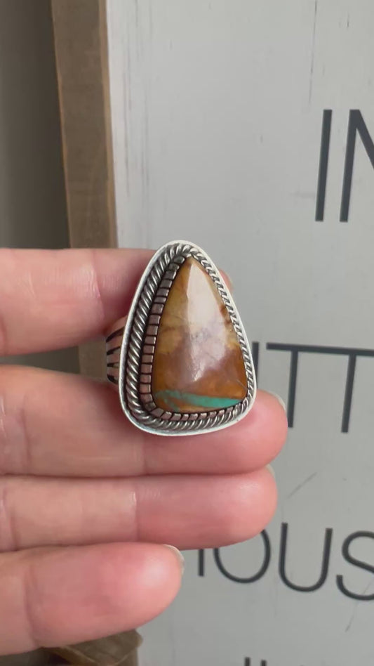 Royston Ribbon Ring